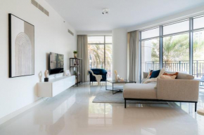 HiGuests - Elegant Apt With Terrace Minutes from Burj Khalifa